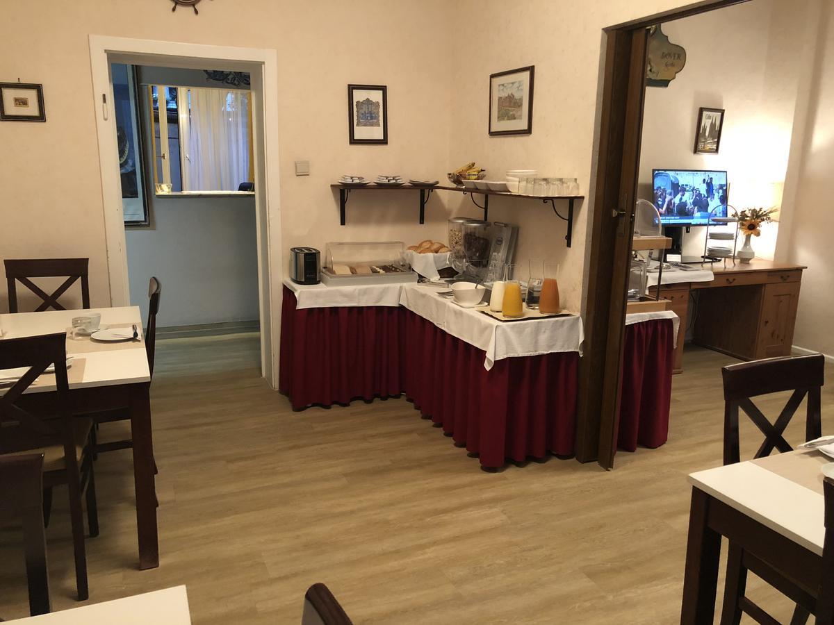 קלן Hotel Berg מראה חיצוני תמונה