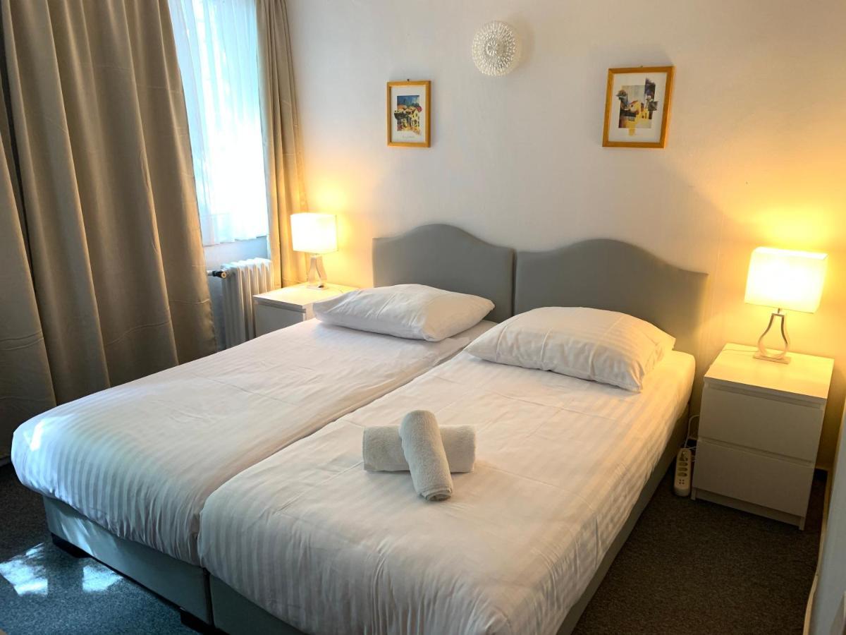 קלן Hotel Berg מראה חיצוני תמונה